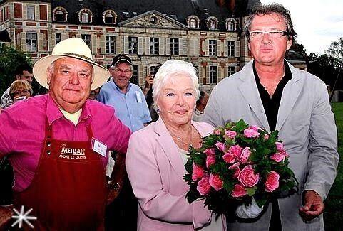 Line Renaud Butasi trandafiri de gradina butași trandafiri de grădină